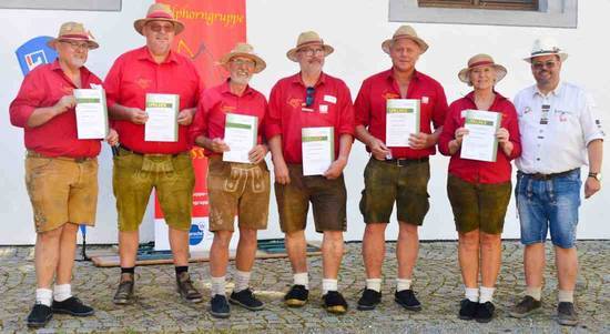 Alphorngruppe Meßkirch mit ABW-Vorsitzendem Jürgen Schatz / Bild: Adalbert Brütsch